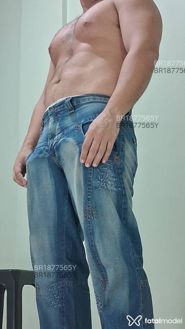 Acompanhante homem sem cabelo de olhos castanhos em Rio de Janeiro Acompanhante homem sem cabelo de olhos castanhos em Rio de Janeiro - Johnzin
