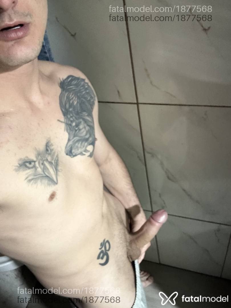 Acompanhante homem com cabelo castanho de olhos mel - Brayan