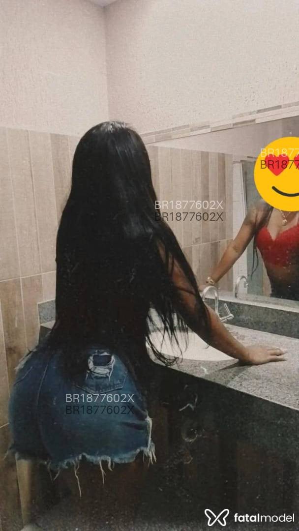 Acompanhante mulher morena (o) de olhos castanhos em Caratinga Acompanhante mulher morena (o) de olhos castanhos em Caratinga - Paola
