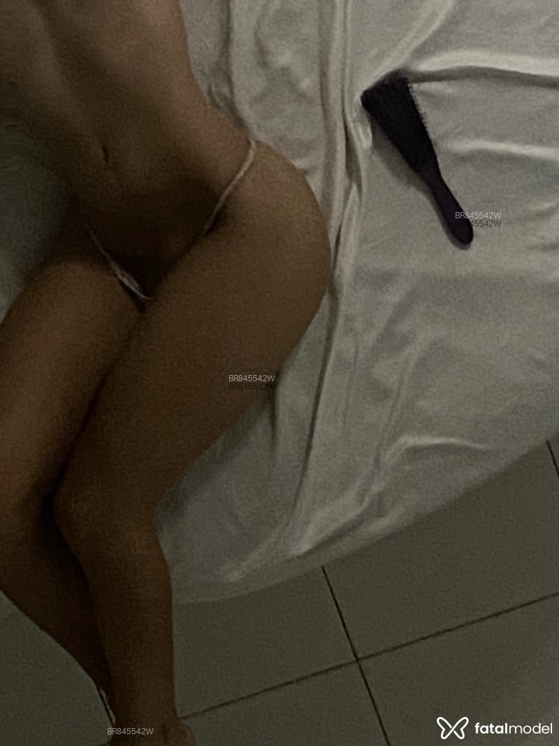 Acompanhante mulher trans ruiva (o) de olhos pretos em Apiacá - Julia