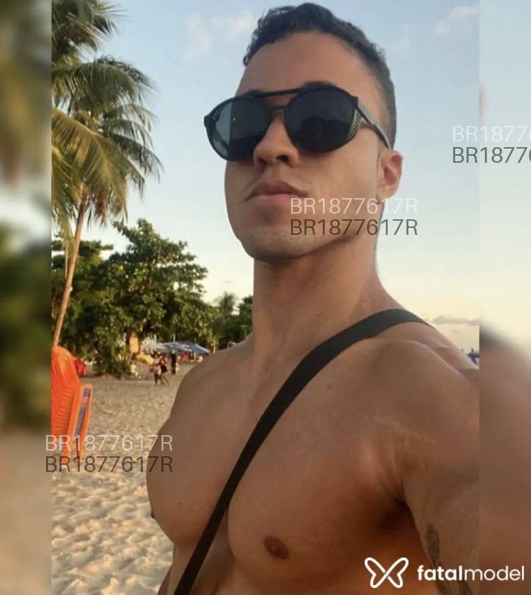 Acompanhante homem com cabelo castanho de olhos pretos em Salvador - Igor Ferreira