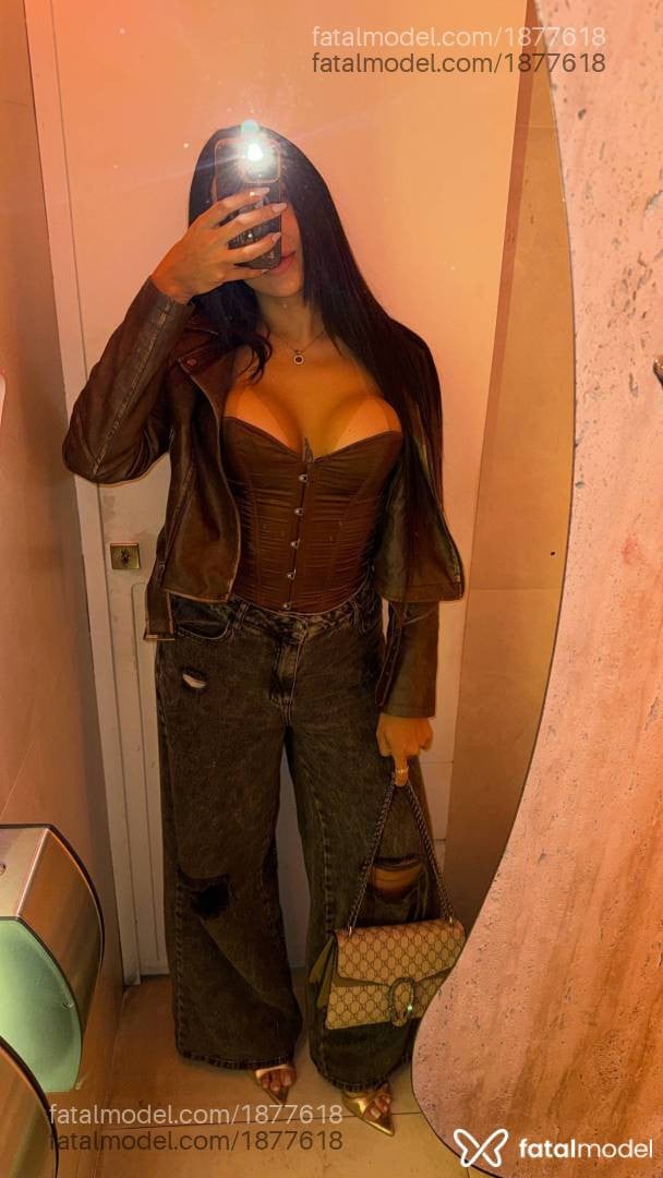 Acompanhante mulher trans morena (o) de olhos castanhos em Balneário Camboriú - Bruna Peixotu