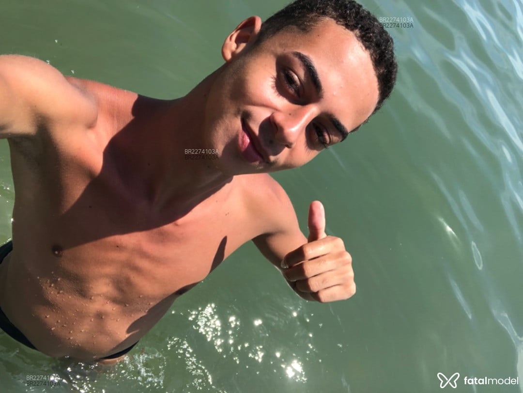 Acompanhante homem morena (o) de olhos castanhos - Gaabe Acompanhante homem morena (o) de olhos castanhos - Gaabe