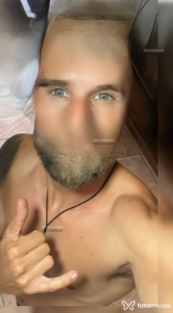 Acompanhante homem loira (o) de olhos verdes em Itapema - Sandro Alemão