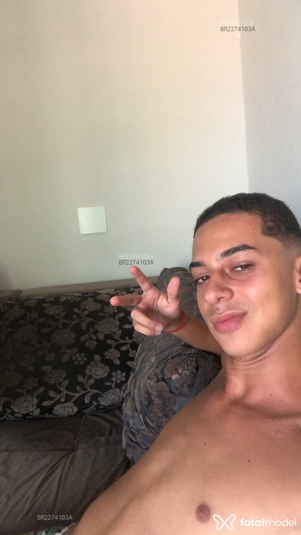 Acompanhante homem morena (o) de olhos castanhos - Gaabe Acompanhante homem morena (o) de olhos castanhos - Gaabe