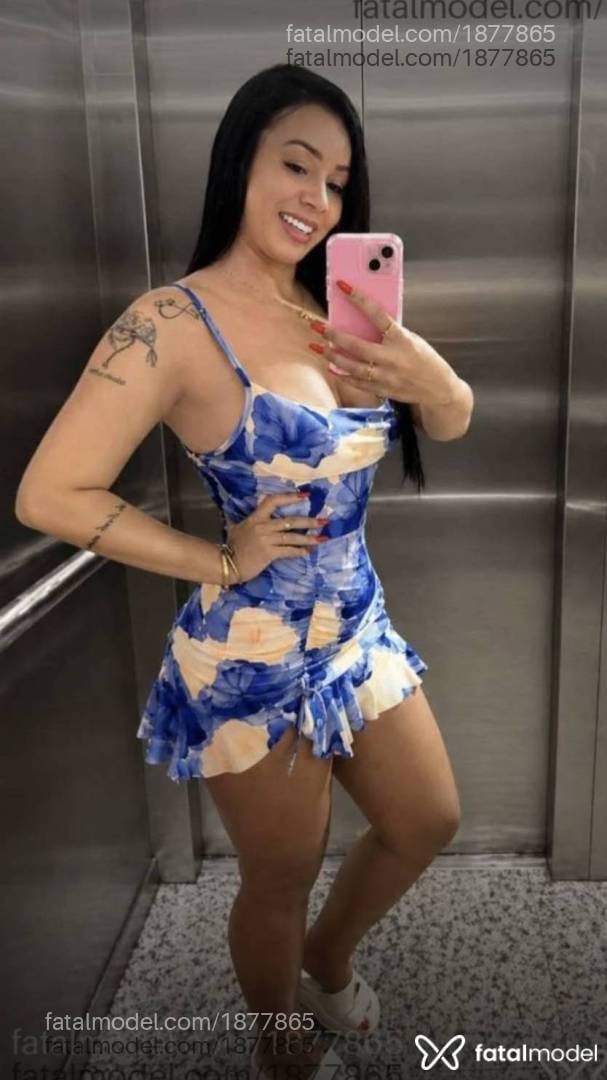 Acompanhante mulher morena (o) de olhos castanhos - Kelly White