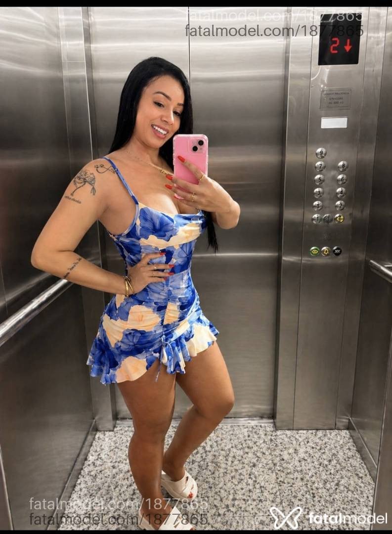 Acompanhante mulher morena (o) de olhos castanhos em Resende Acompanhante mulher morena (o) de olhos castanhos em Resende - Kelly White