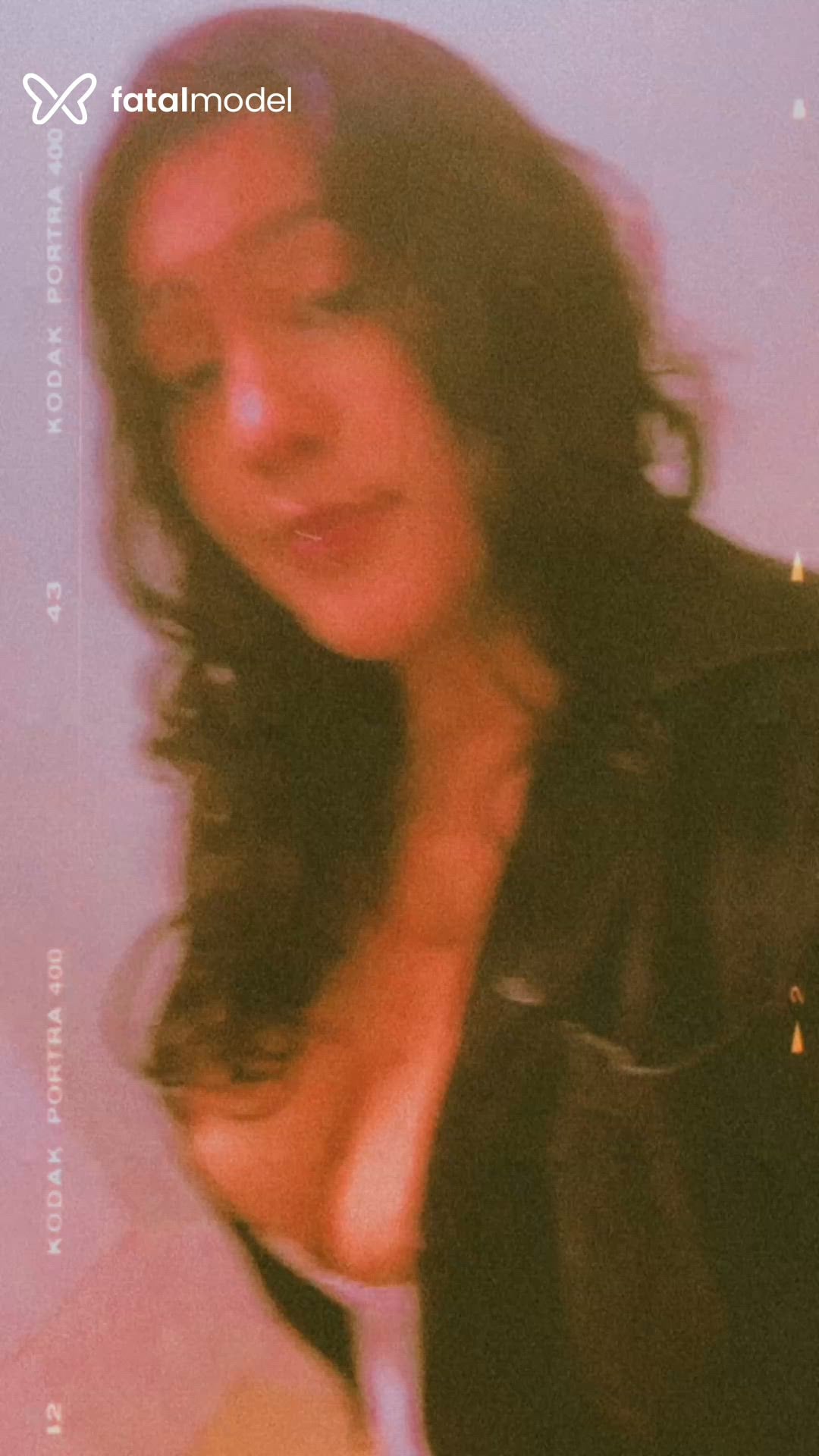 Acompanhante mulher com cabelo castanho de olhos castanhos - Melissa Acompanhante mulher com cabelo castanho de olhos castanhos - Melissa