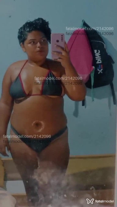 Acompanhante mulher morena (o) de olhos pretos em Virtual Acompanhante mulher morena (o) de olhos pretos em Virtual - Carol