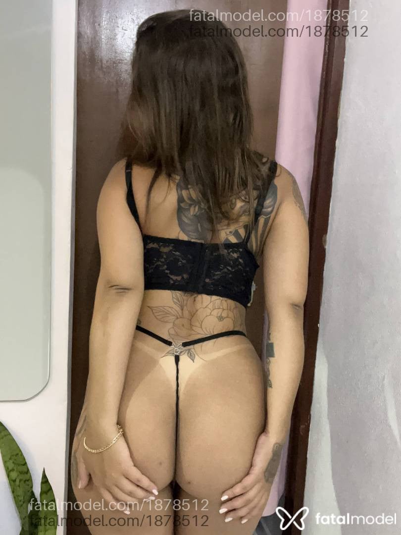Acompanhante mulher com cabelo castanho de olhos castanhos - Gabi