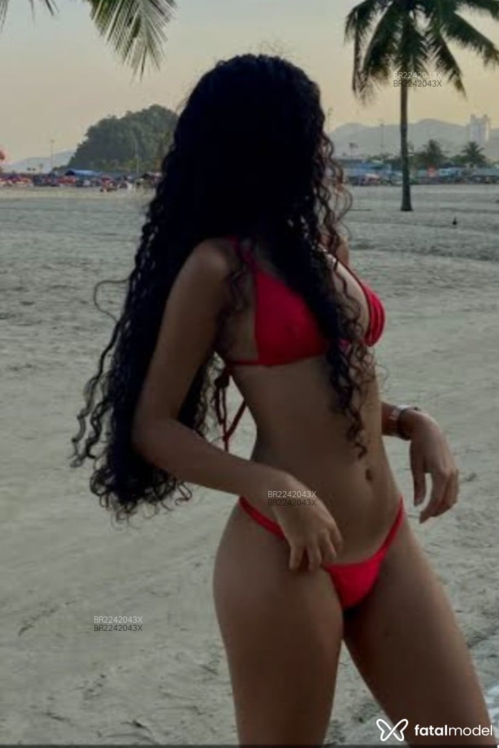 Acompanhante mulher morena (o) de olhos pretos em Goiânia - Letícia
