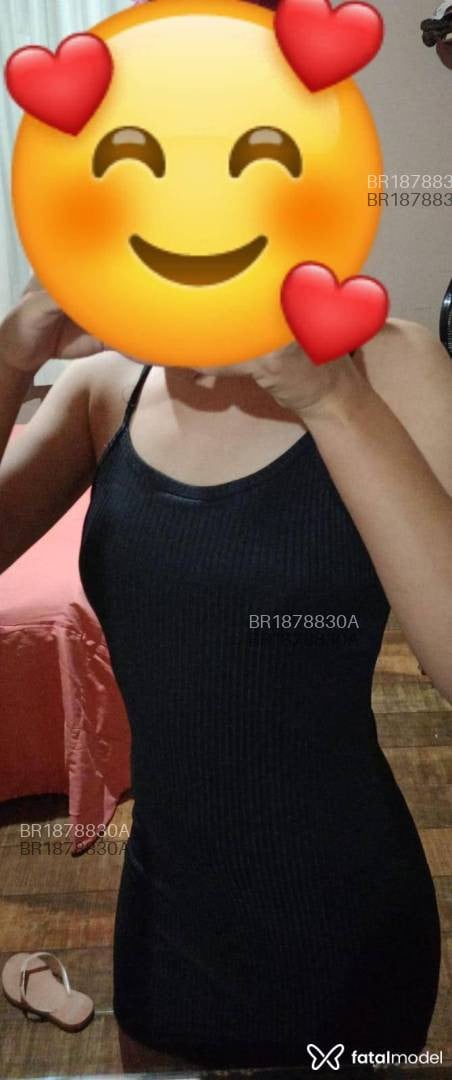 Acompanhante mulher com cabelo castanho de olhos castanhos - Anna Beatriz