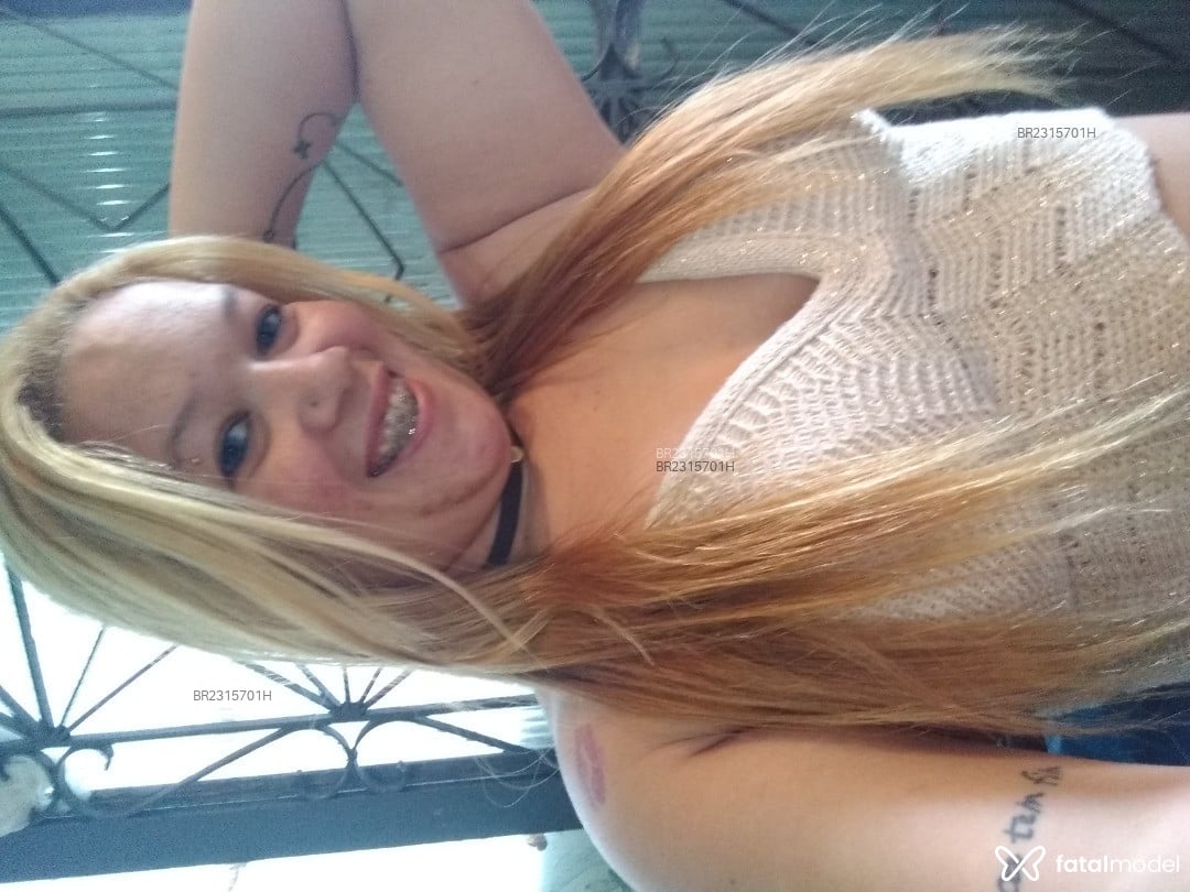 Acompanhante mulher loira (o) de olhos castanhos em Rio de Janeiro - Loiragg