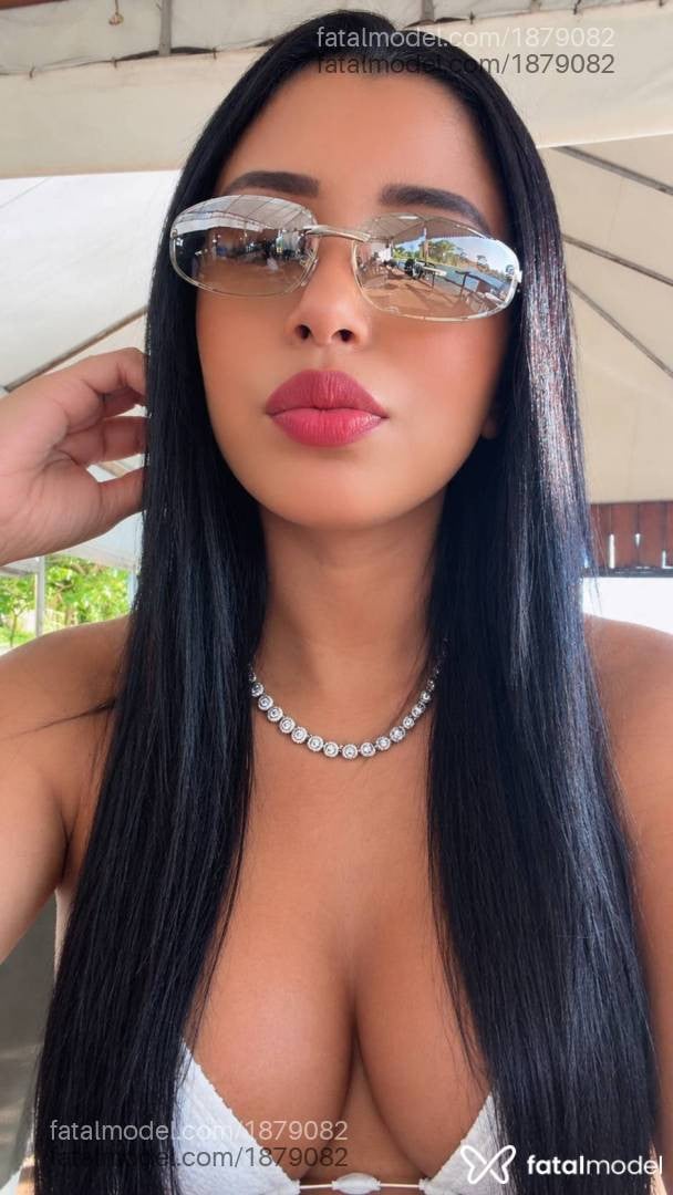 Acompanhante mulher morena (o) de olhos castanhos - Camila Monteiro