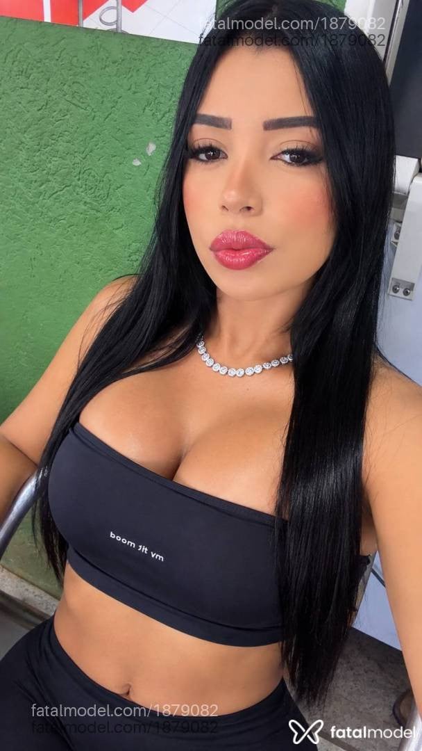 Acompanhante mulher morena (o) de olhos castanhos - Camila Monteiro