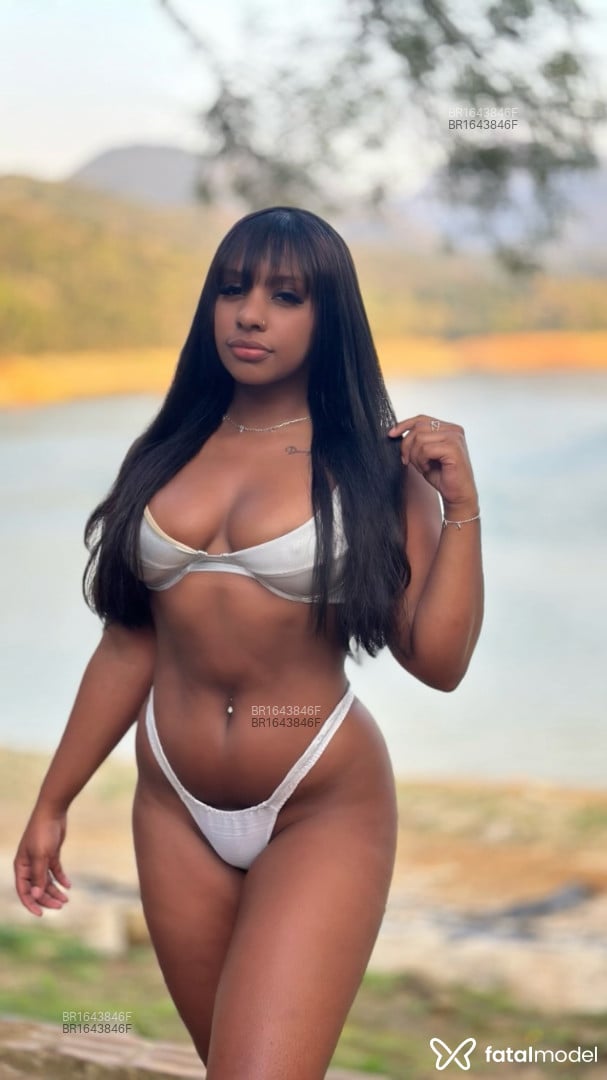 Acompanhante mulher morena (o) de olhos castanhos em Lajeado Acompanhante mulher morena (o) de olhos castanhos em Lajeado - Lana lyns