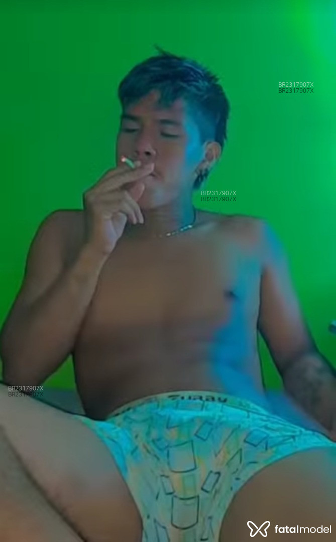 Acompanhante homem morena (o) de olhos pretos - Falcãojr Acompanhante homem morena (o) de olhos pretos - Falcãojr