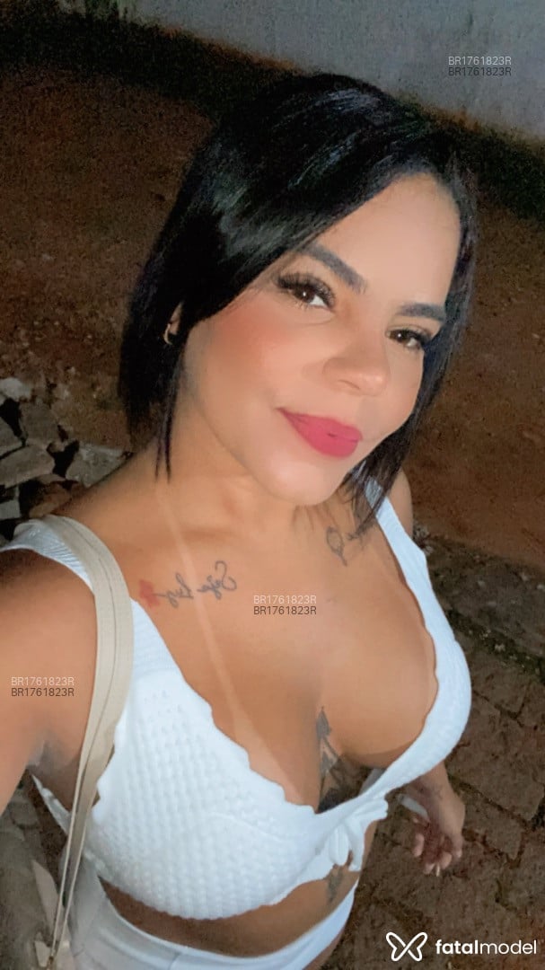 Acompanhante mulher morena (o) de olhos castanhos em Belo Horizonte - Michelle Coimbra