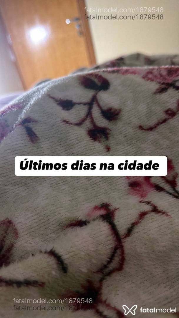 Acompanhante mulher com cabelo castanho de olhos castanhos - Luana