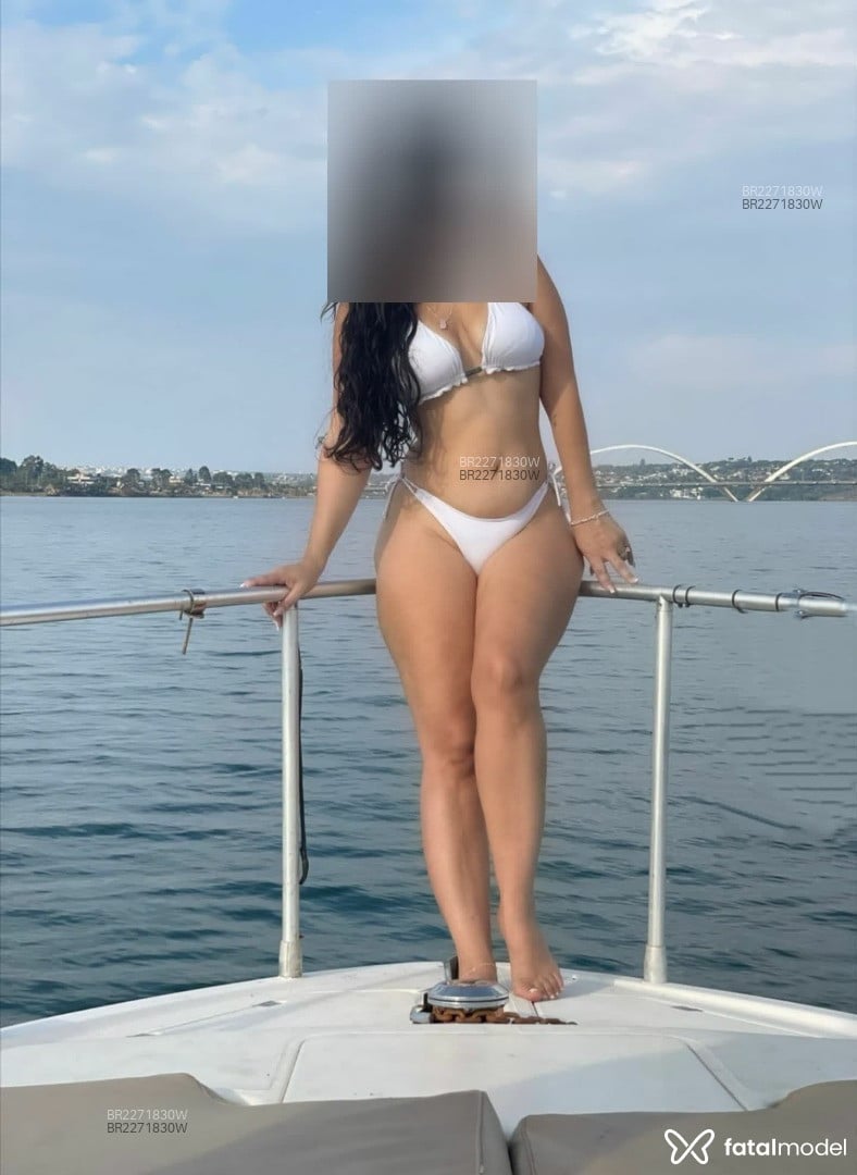 Acompanhante mulher com cabelo castanho de olhos castanhos em Virtual - Sophie