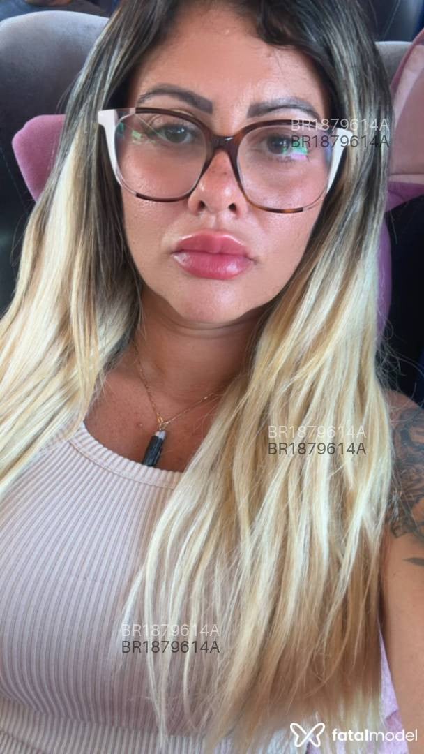 Acompanhante mulher loira (o) de olhos castanhos em Panambi Acompanhante mulher loira (o) de olhos castanhos em Panambi - Pamela