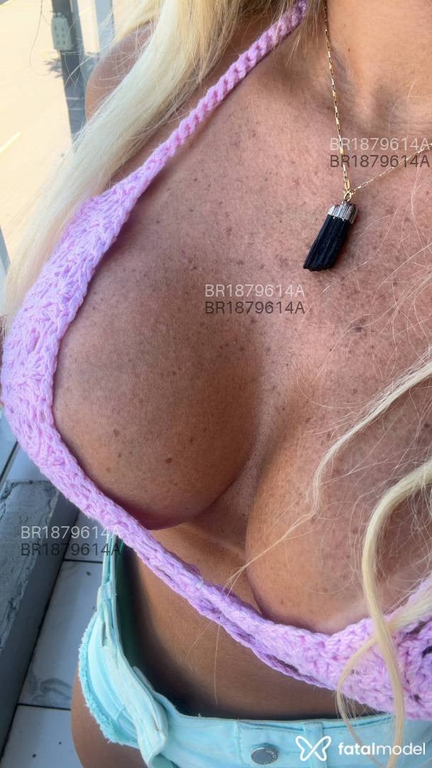 Acompanhante mulher loira (o) de olhos castanhos em Panambi Acompanhante mulher loira (o) de olhos castanhos em Panambi - Pamela