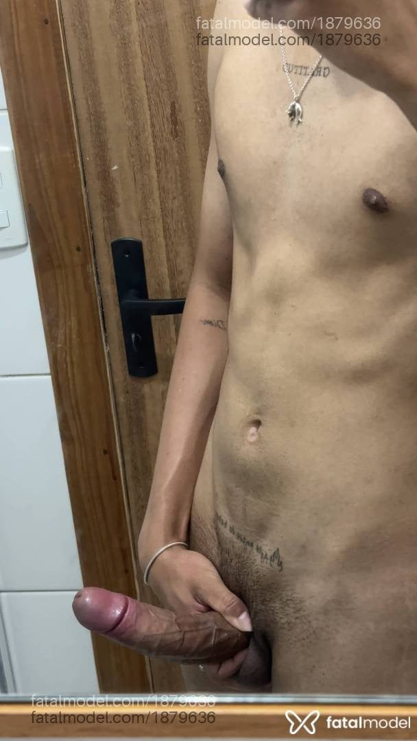 Acompanhante homem morena (o) de olhos castanhos - Jhor