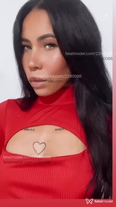 Acompanhante mulher morena (o) de olhos castanhos em Virtual - Akire