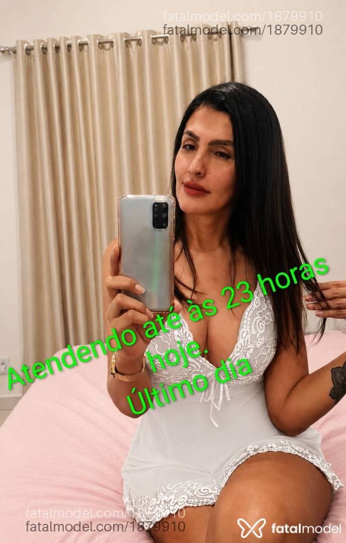 Acompanhante mulher trans morena (o) de olhos pretos - Yasmin Velask