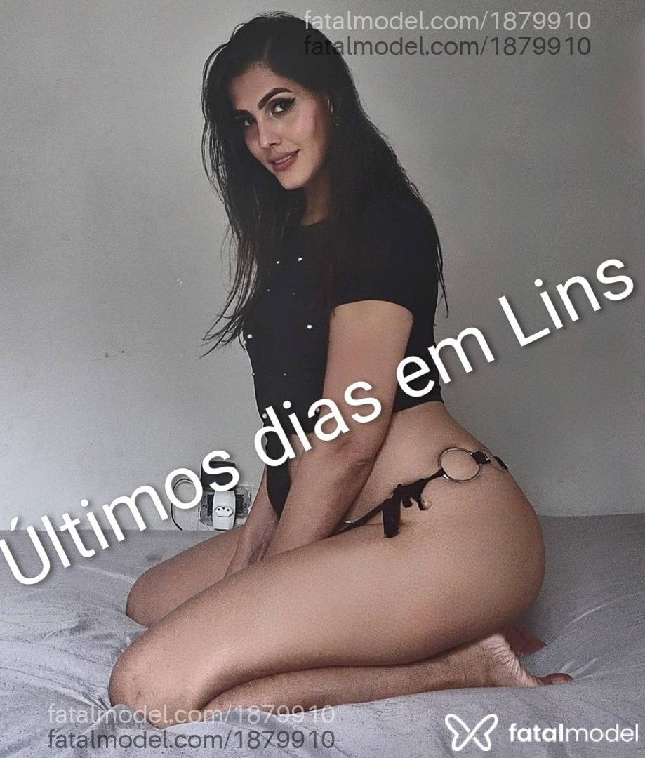 Acompanhante mulher trans morena (o) de olhos pretos - Yasmin Velask