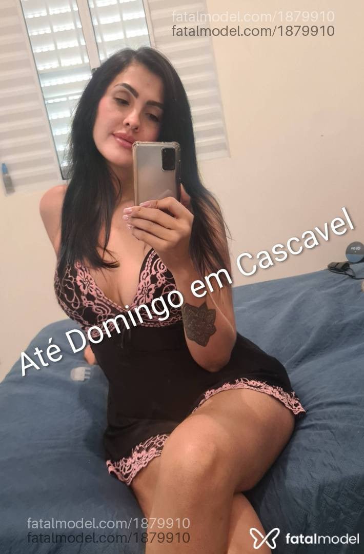 Acompanhante mulher trans morena (o) de olhos pretos - Yasmin Velask