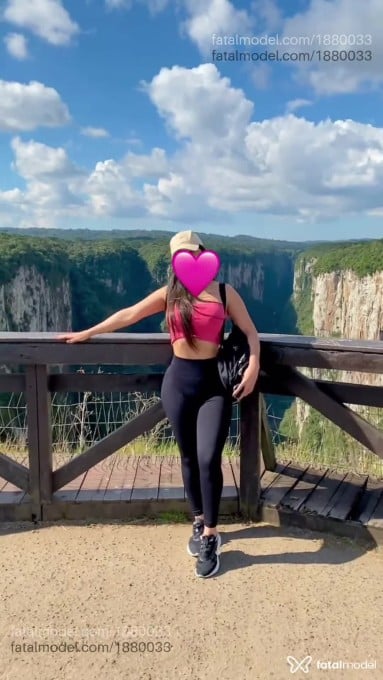 Acompanhante mulher morena (o) de olhos castanhos em Virtual - Leticia Machado