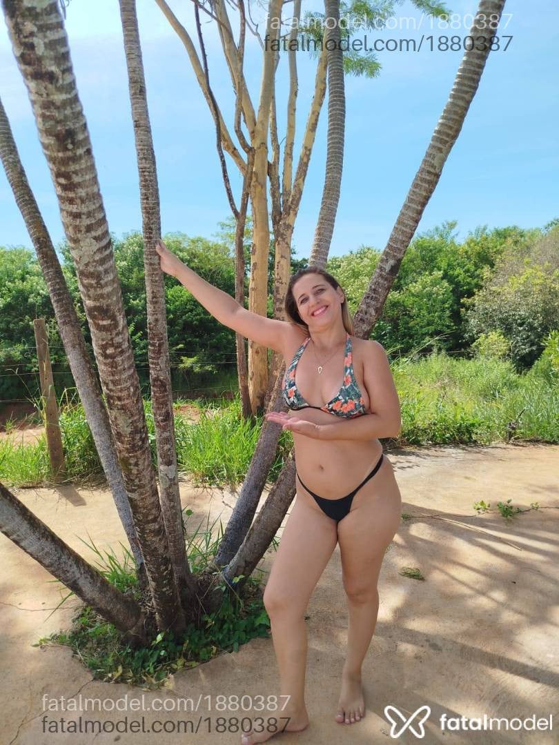 Acompanhante mulher loira (o) de olhos verdes - Gabi Pacheco