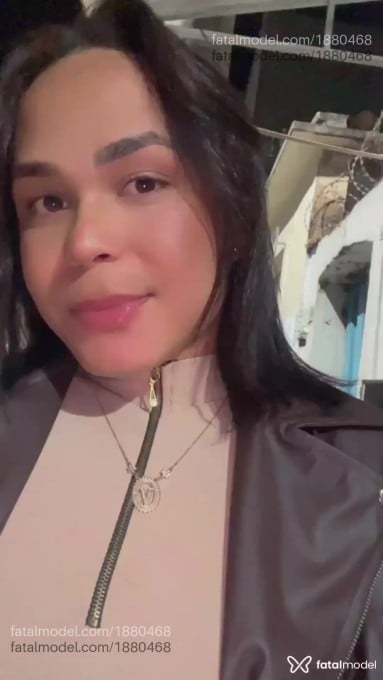 Acompanhante mulher trans com cabelo castanho de olhos castanhos em Itabirito - Beatriz