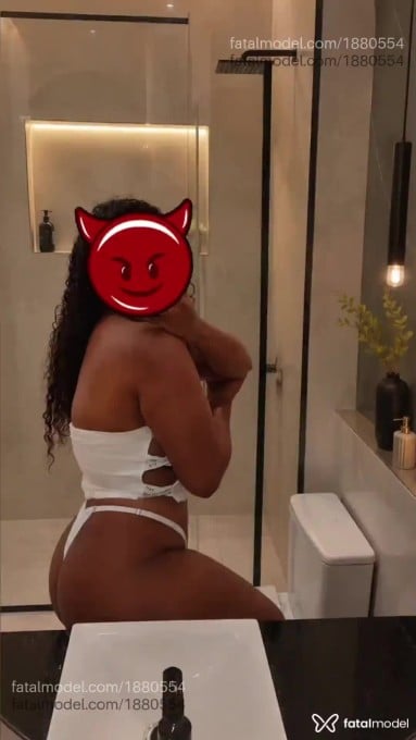 Acompanhante mulher morena (o) de olhos pretos em Vitória da Conquista Acompanhante mulher morena (o) de olhos pretos em Vitória da Conquista - Maya Bahia
