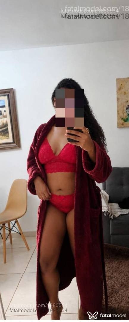 Acompanhante mulher morena (o) de olhos pretos em Vitória da Conquista - Sofia