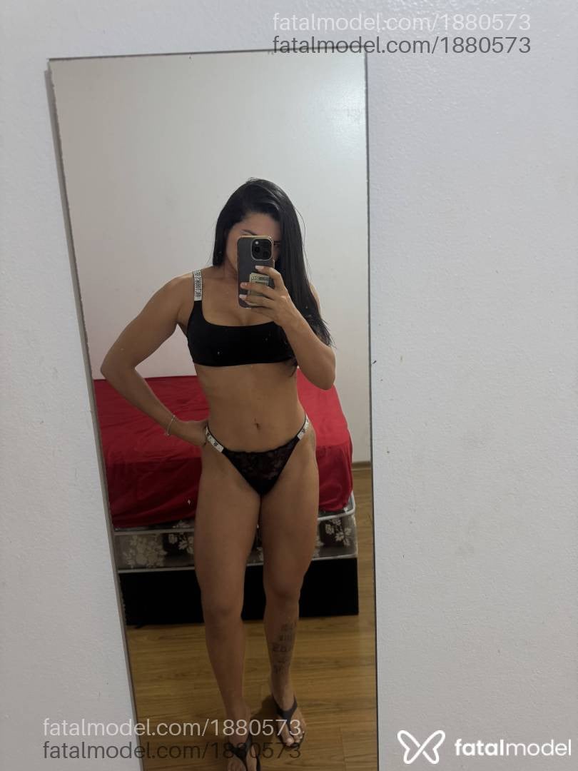Acompanhante mulher morena (o) de olhos pretos - Layane Souza