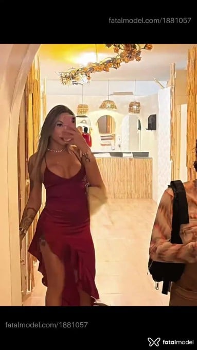 Acompanhante mulher trans loira (o) de olhos castanhos em Brasília - Geovana Borges