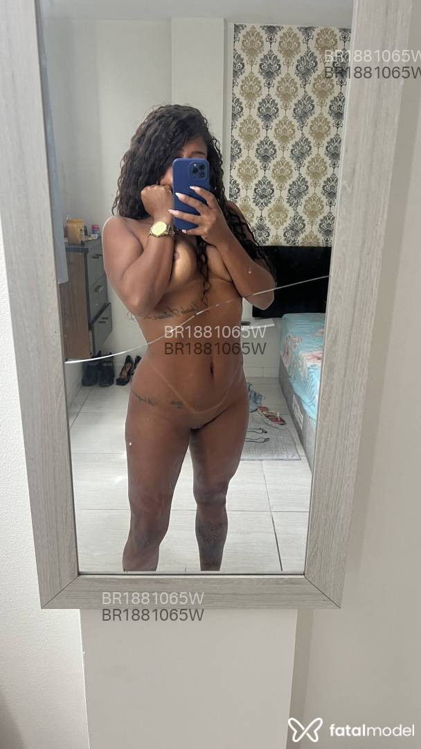 Acompanhante mulher com cabelo castanho de olhos castanhos em Colatina Acompanhante mulher com cabelo castanho de olhos castanhos em Colatina - Jussara