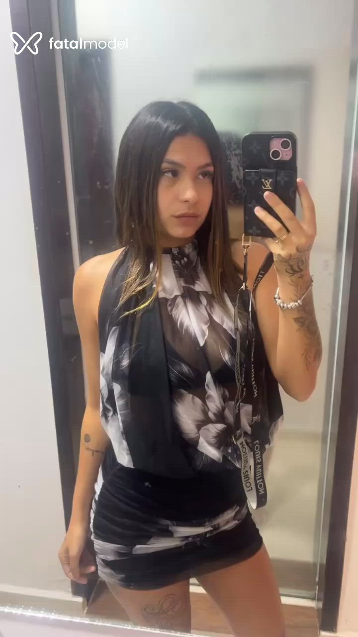 Acompanhante mulher morena (o) de olhos castanhos - Alice