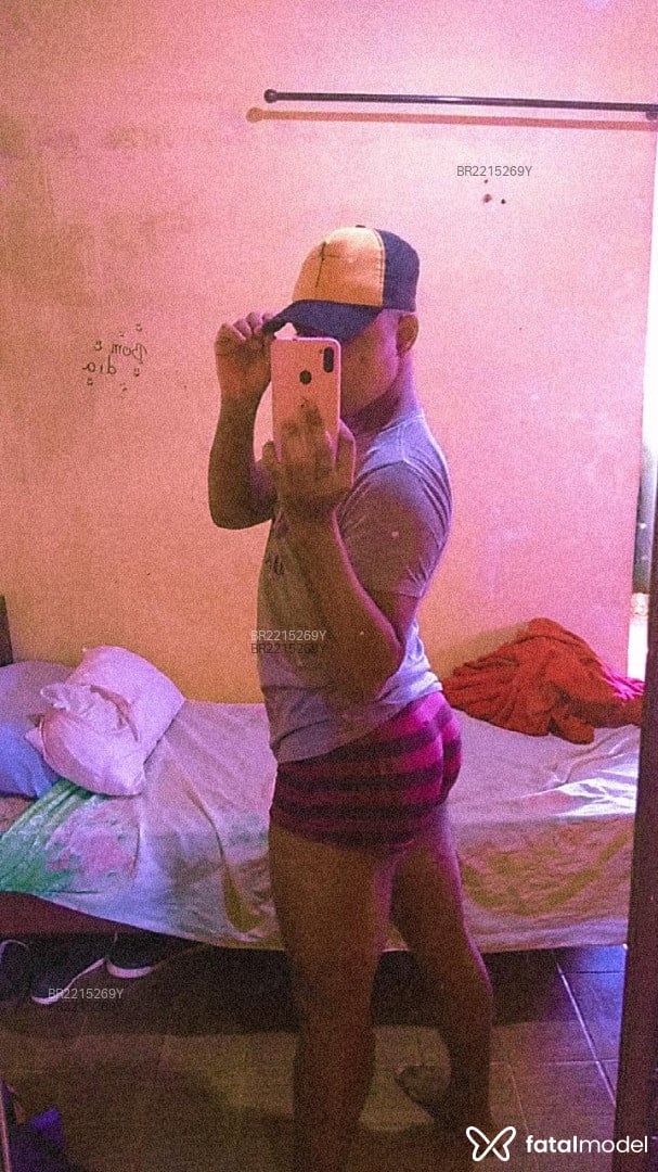 Acompanhante homem morena (o) de olhos castanhos em Morada Nova de Minas Acompanhante homem morena (o) de olhos castanhos em Morada Nova de Minas - Pedro Henrique