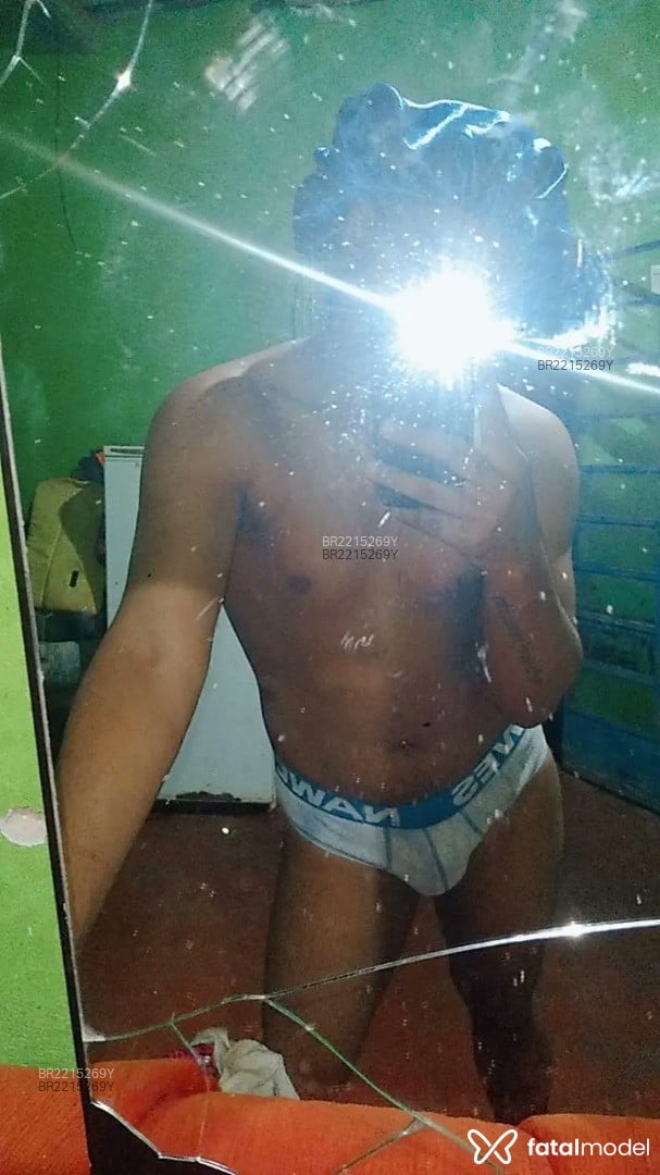Acompanhante homem morena (o) de olhos castanhos em Morada Nova de Minas Acompanhante homem morena (o) de olhos castanhos em Morada Nova de Minas - Pedro Henrique
