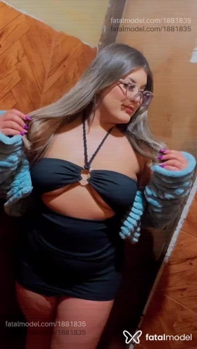 Acompanhante mulher loira (o) de olhos mel em Criciúma Acompanhante mulher loira (o) de olhos mel em Criciúma - Bárbara Evans