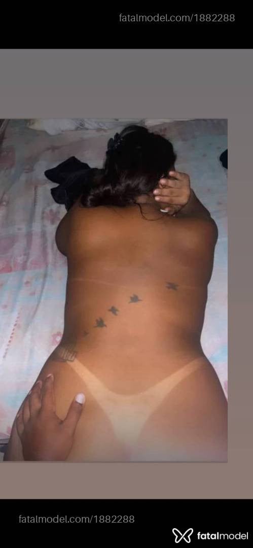 Acompanhante mulher morena (o) de olhos castanhos - Samira