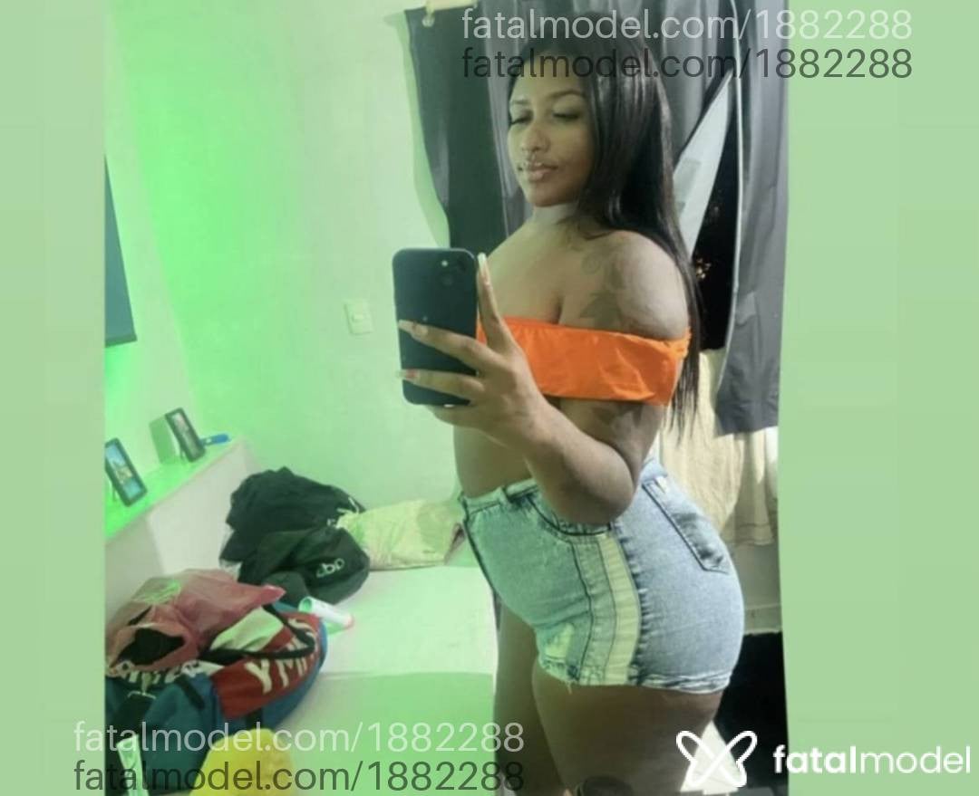 Acompanhante mulher morena (o) de olhos castanhos - Samira