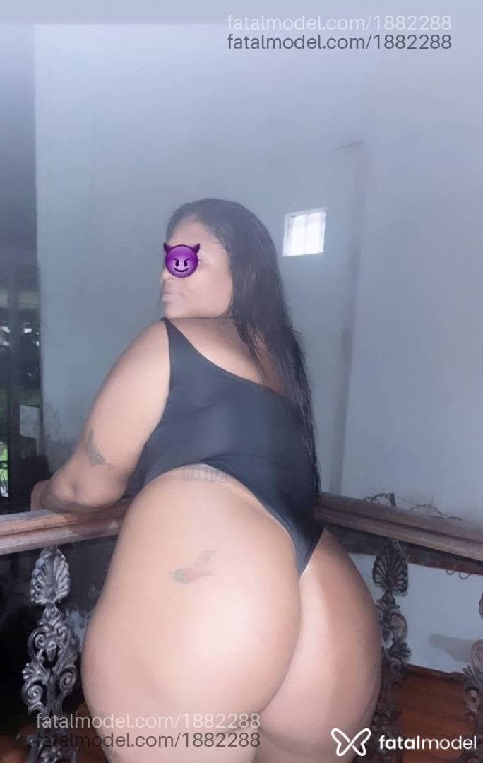 Acompanhante mulher morena (o) de olhos castanhos - Samira
