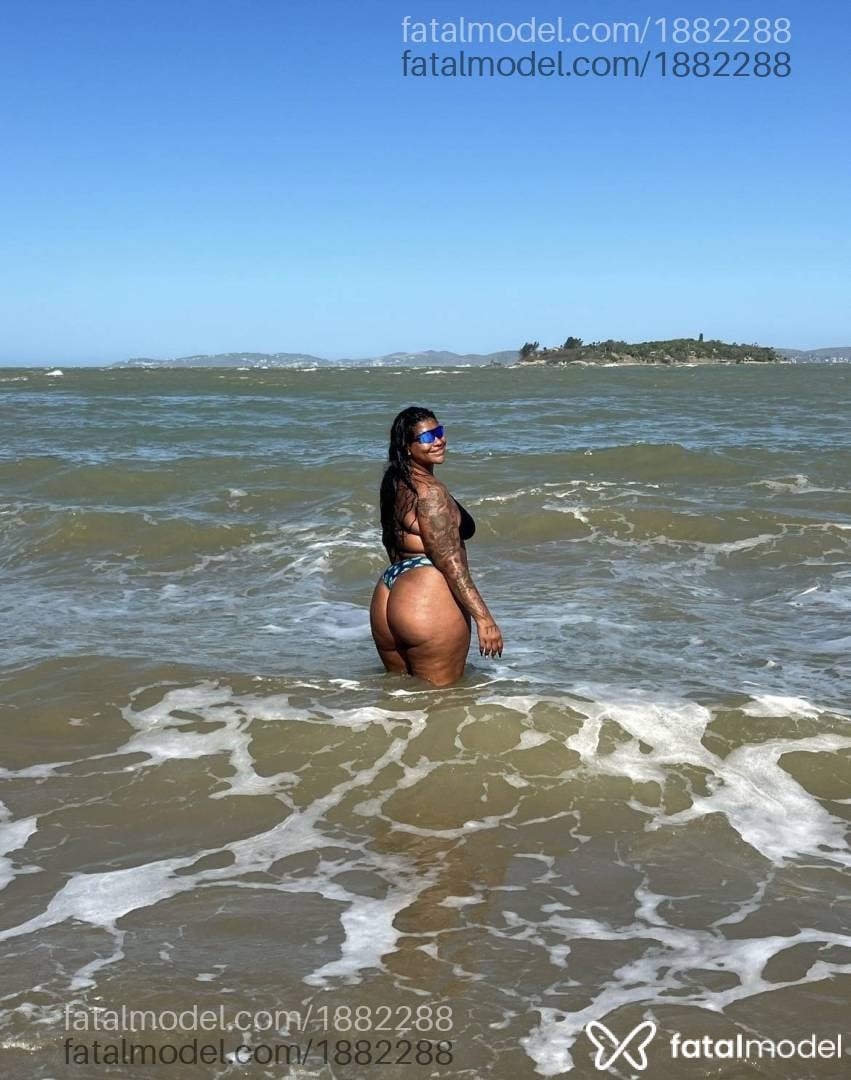 Acompanhante mulher morena (o) de olhos castanhos - Samira