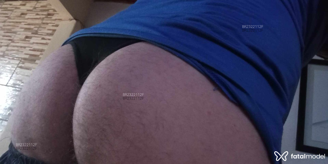 Acompanhante homem com cabelo castanho de olhos castanhos em Porto Alegre - Mellody Costa