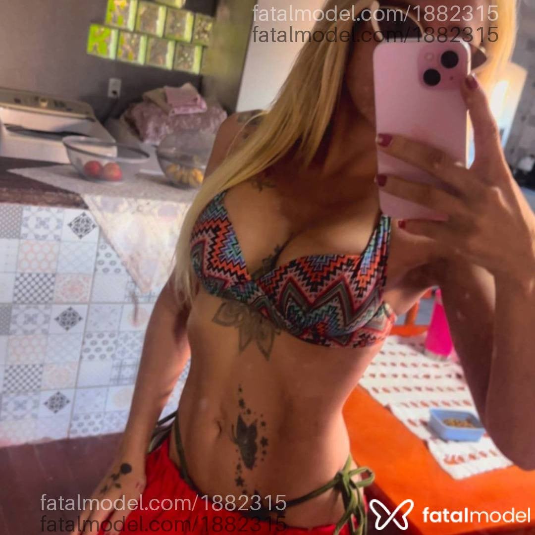 Acompanhante mulher loira (o) de olhos verdes em Lajeado - Manu Lins