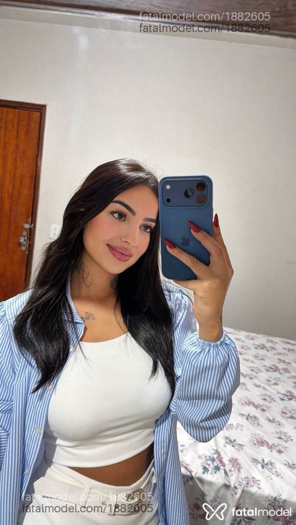 Acompanhante mulher com cabelo castanho de olhos pretos - Nataly